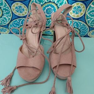 Jennifer Lopez Blush Pink Suede Lace-Up Open Toe Platform Sandals Tassels Sz 10